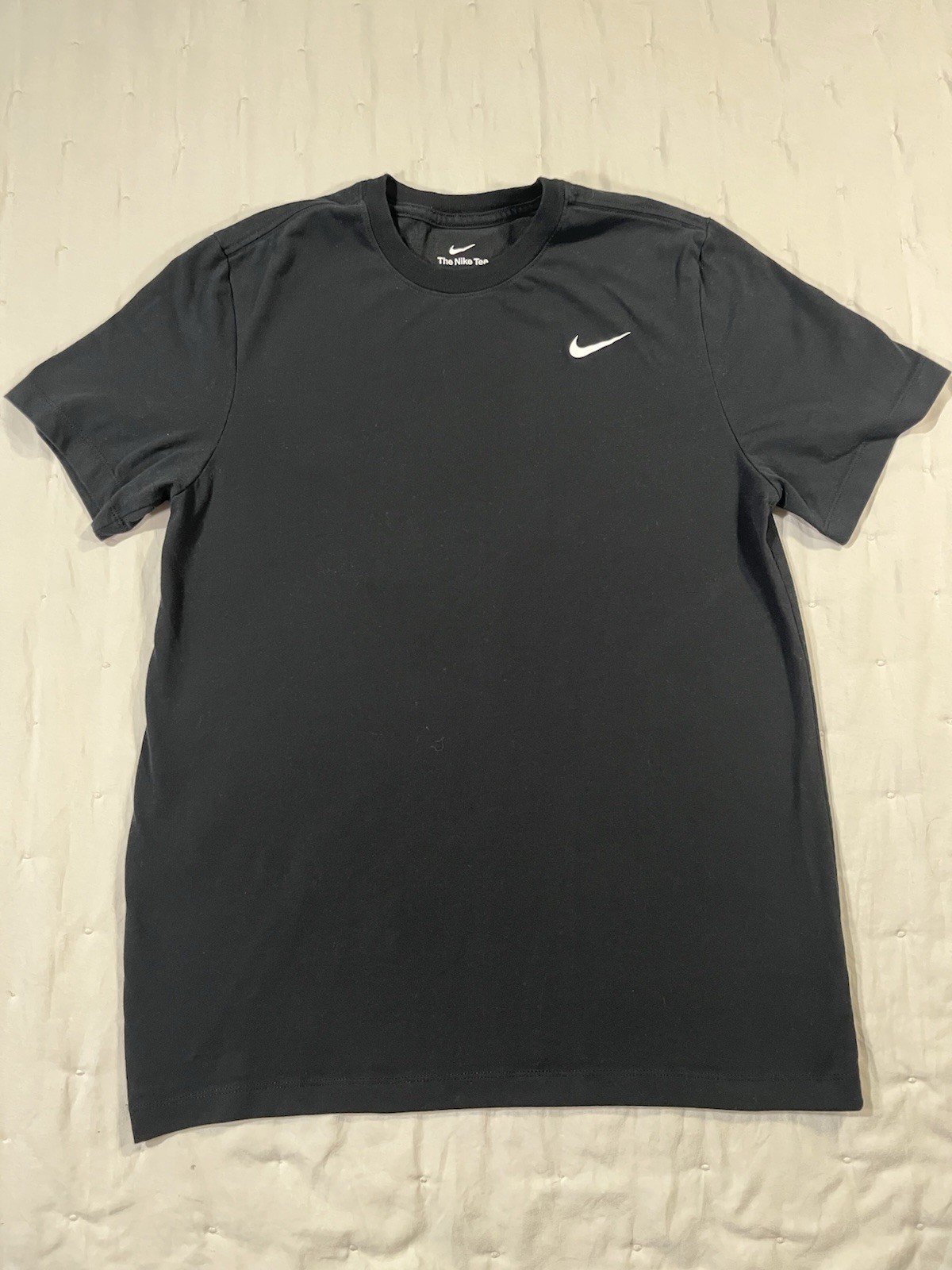 Nike Shirt Mens Large Black Dri-Fit Swoosh Logo Tagless Tee Casual Sports