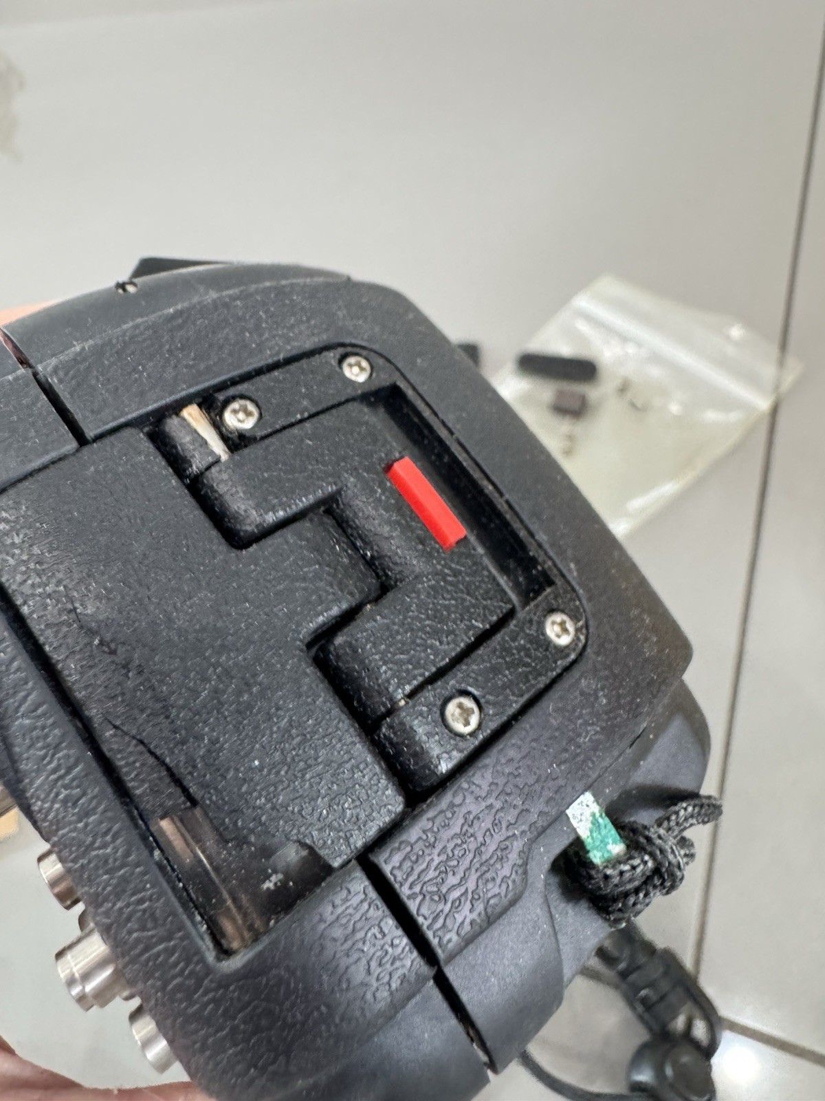 SeaLife DC1000 Digital Underwater Camera With Accessories