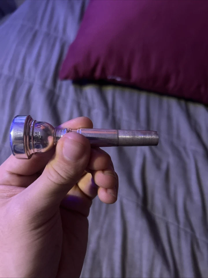 Boquilla trompeta Yamaha Japón 11c4 - rara vez usada Foto 3 de 4