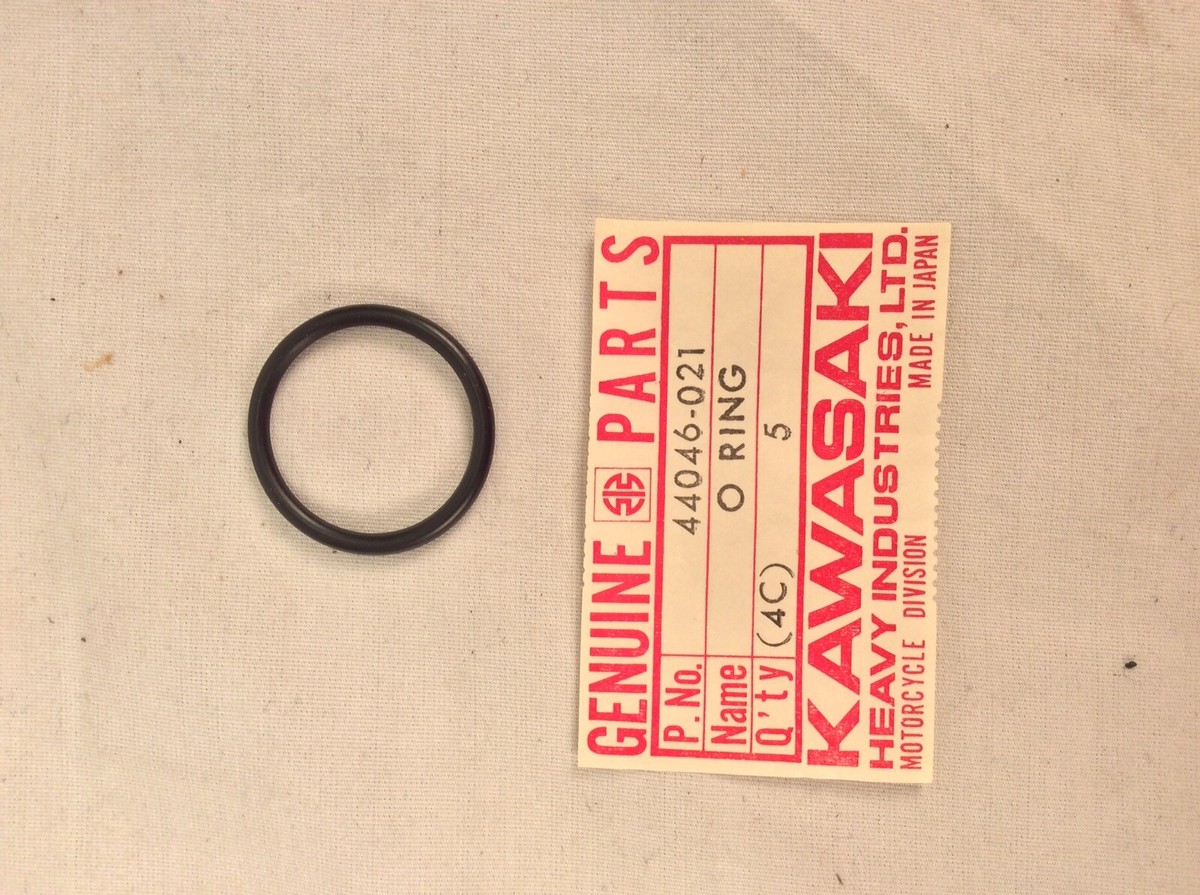 No.21 かりっとコーン New OEM 1974-1975 Kawasaki KX125 KD125 Fork Top O-Ring 44046-021
