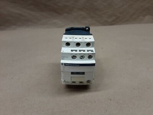 Telemecanique CAD32BD Control Relay w/ LAD4TBDL Contactor 690V 10A #1018D8PR5*KR