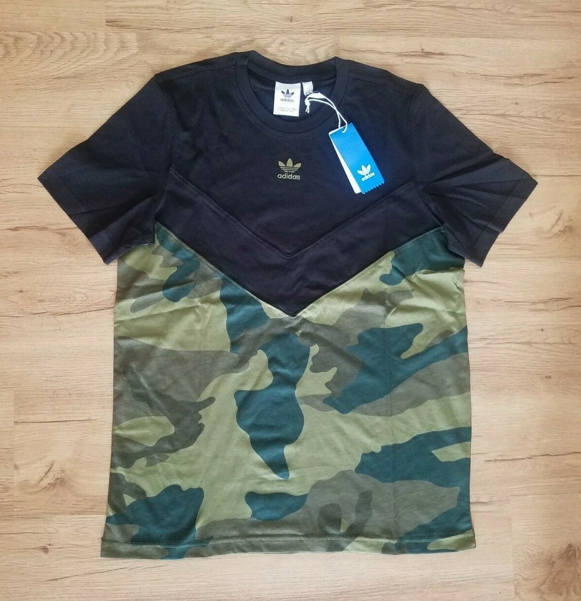 Adidas army hotsell print t shirt