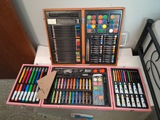 2 jeux d'art, 2 jeux d'art pour enfants, pastels, peinture, marqueurs, crayons de couleur et