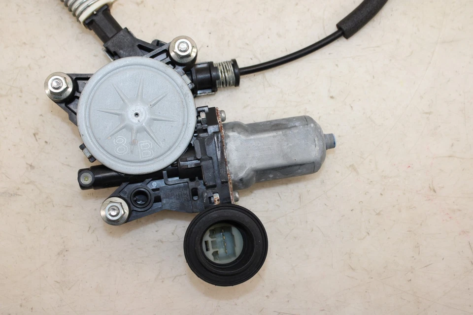 2017-2020 Fiat 124 Spider Left Window Regulator OEM MZ9 - Image 3 of 4