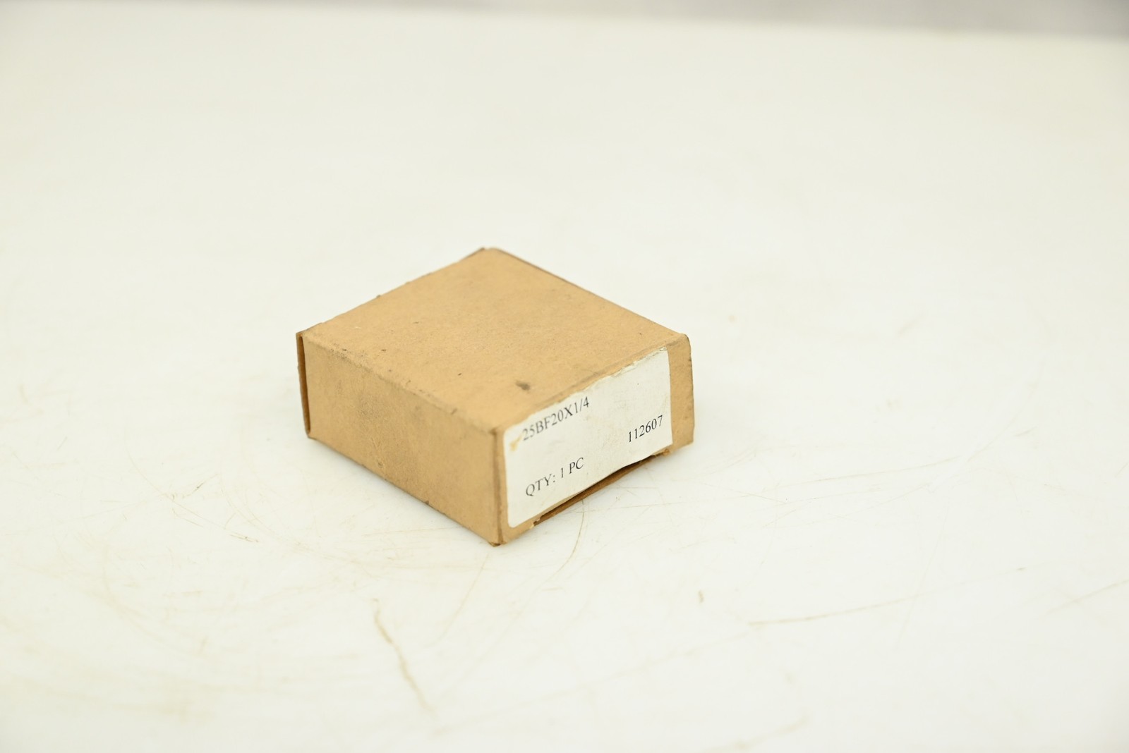 B & B :  25BF20X1/4 ROLLER CHAIN SPROCKET ; 25 STYLE B TYPE 20 TEETH 1/4 BORE