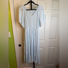 Light Blue Smocked V-Neck Midi Dress, size Large NWT