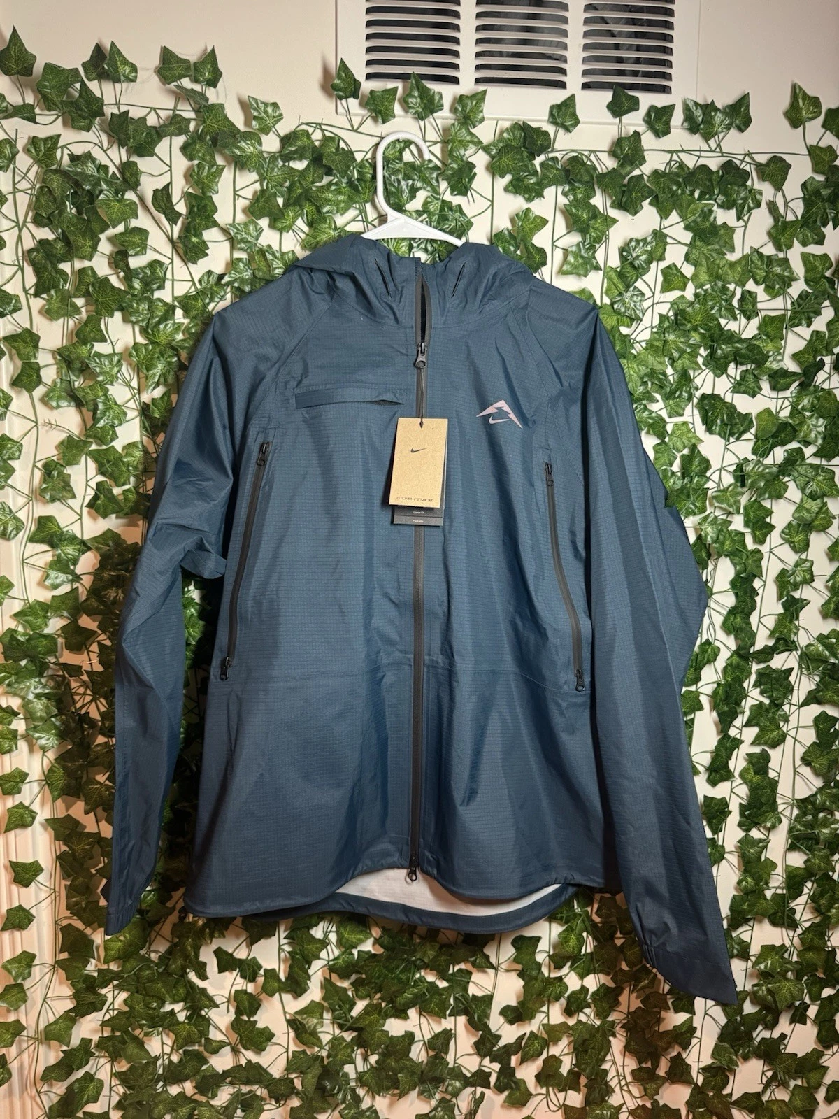 Nike Trail Storm-FIT ADV Running Jacket MSRP $250 Women’s