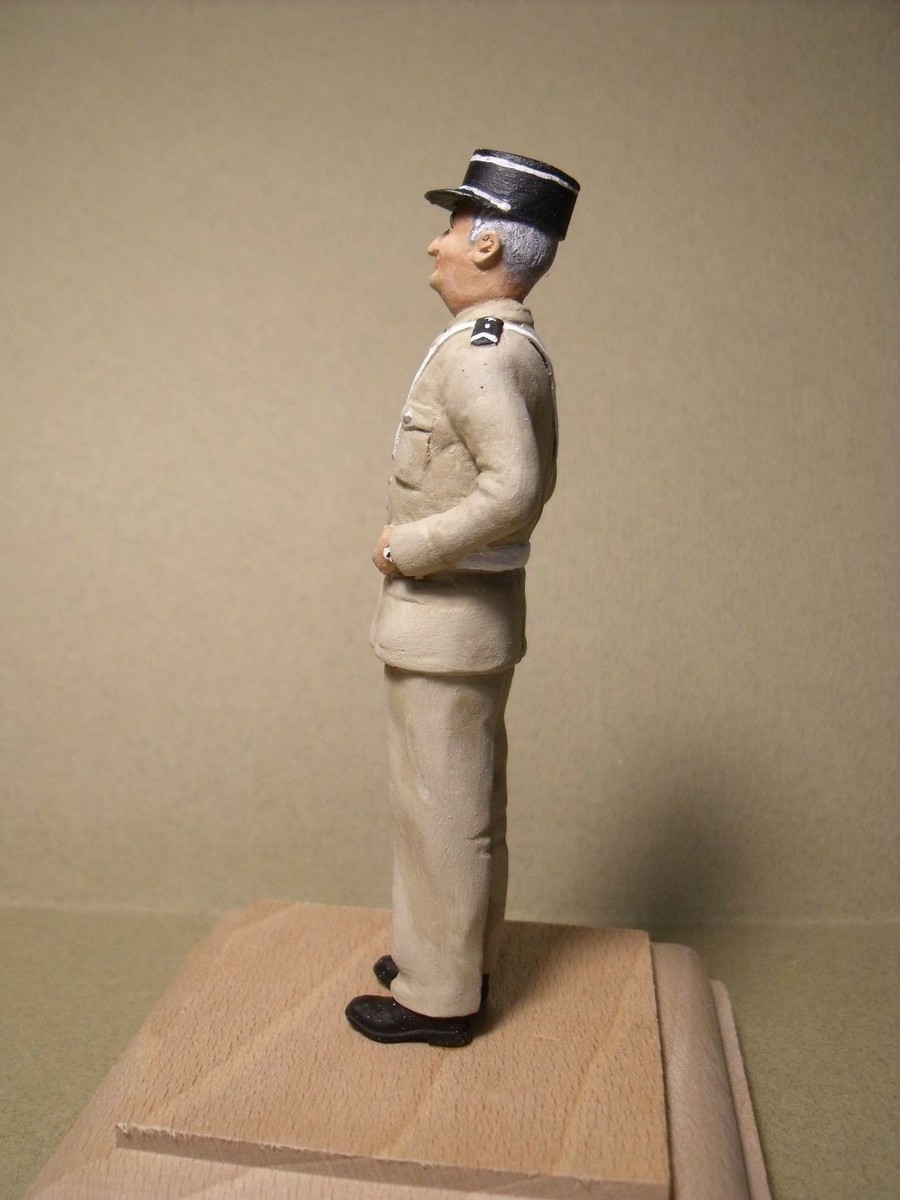 Figurine 1/18 Fille Pamela Vroom - Non Peinte - Résine - Pour Diorama Auto