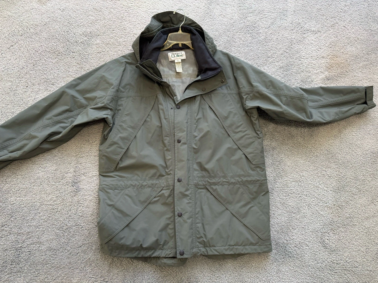 LL Bean , Jacket , Hooded Shell, Outdoor Mens Size Large , lightweight