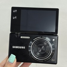 Samsung MV800 Flip-out Touch Screen Vlog Compact Digital Camera 16MP Black