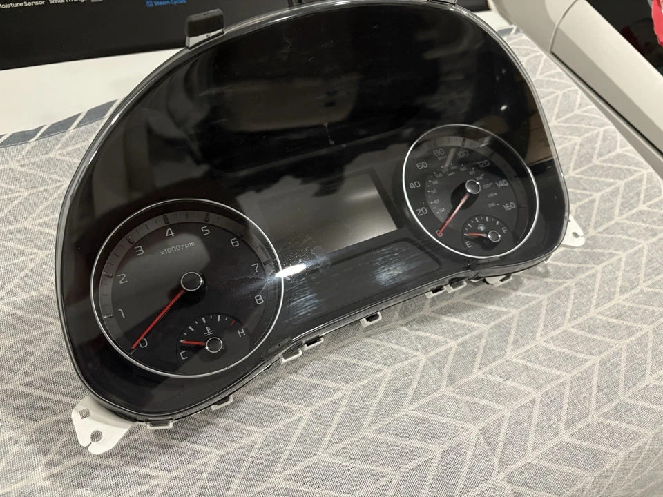 Cuadro de instrumentos velocímetro fabricante de equipos originales Kia Forte 2020-2023 94041-M7040 Foto 3 de 4
