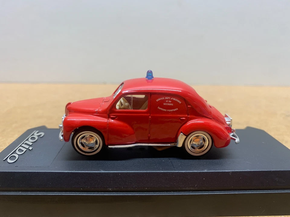 SOLIDO RENAULT 4CV 1954 POMPIERS EN BOITE 1/43 C10 - Photo 4/4