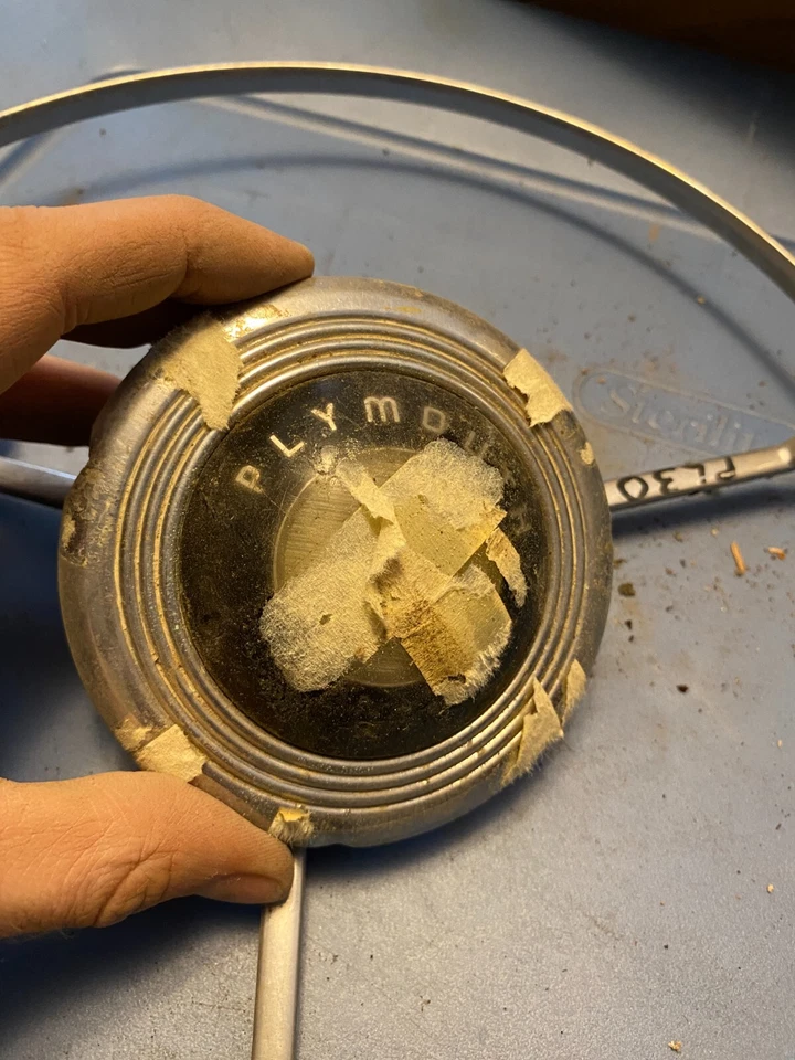 1946 1947 1948 Volante Chrysler New Yorker Anillo de bocina exterior moldura cromada 58 Foto 2 de 4