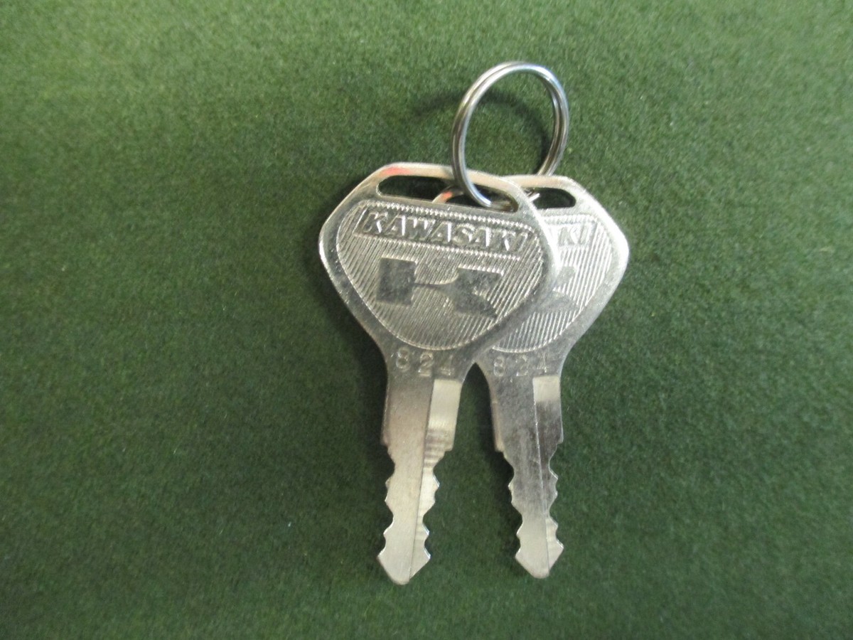 KAWASAKI KZ650 B1 B2 C1 C2 D1 IGNITION KEY SET 27008-068-24 KEY