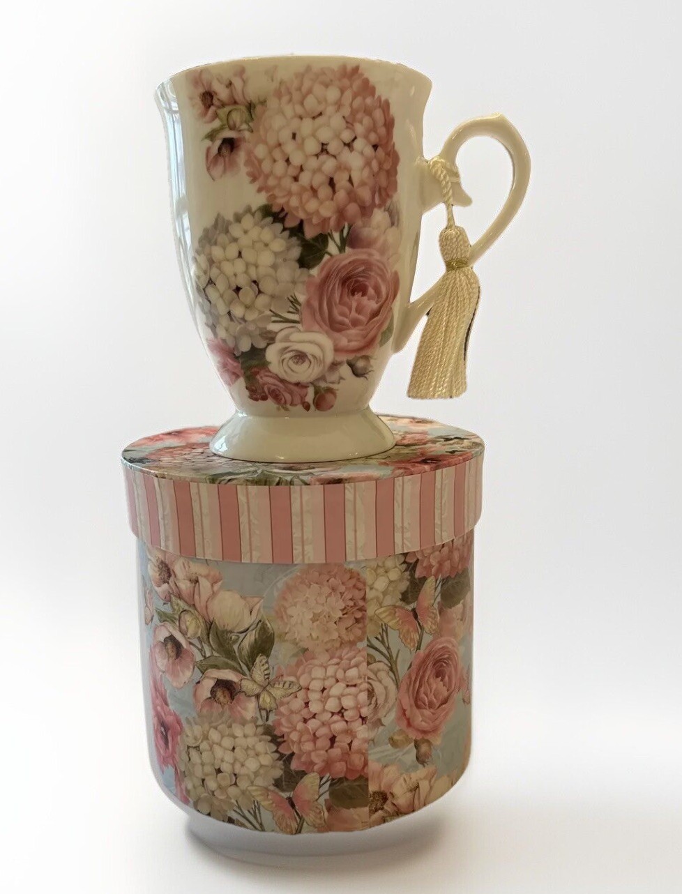 VTG Brivogue Hydrangea Porcelain Tea Cup in Victorian Style with Gift Box