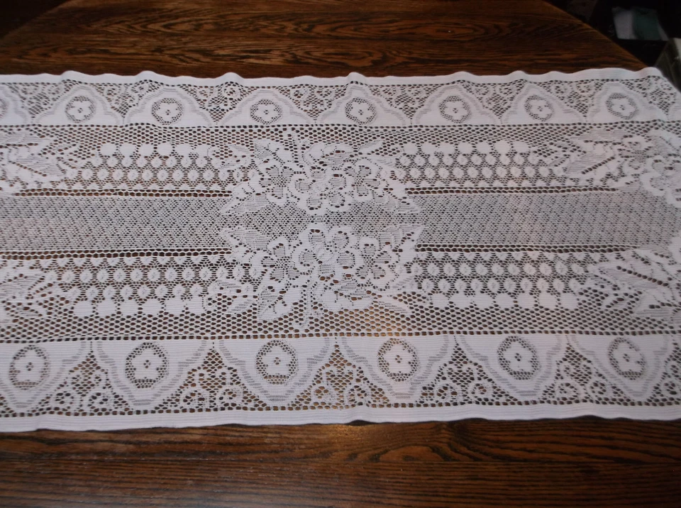 Corredor de encaje vintage 56" L X 20" W Foto 4 de 4