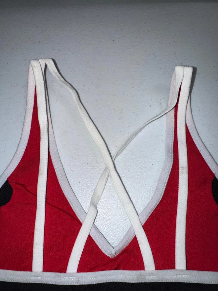 Tommy Hilfiger 女式高性能运动文胸,深黑色,尺寸 S,缺陷 — 第 4/4 张图片