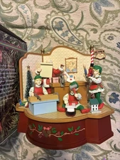 Vintage Trim a Home Santa’s Workshop Animated Musical Works Tested With Box