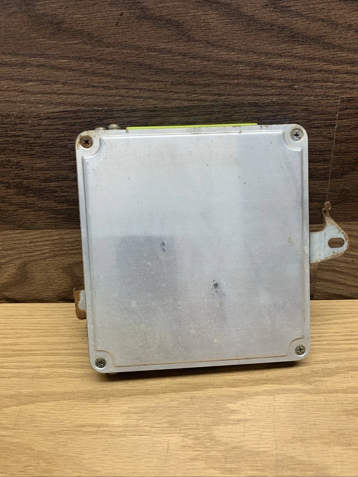 89661-35070 Toyota 4Runner пикап ECU ECM 2.4L 22RE 4x4 86-87 - Изображение 4 из 4