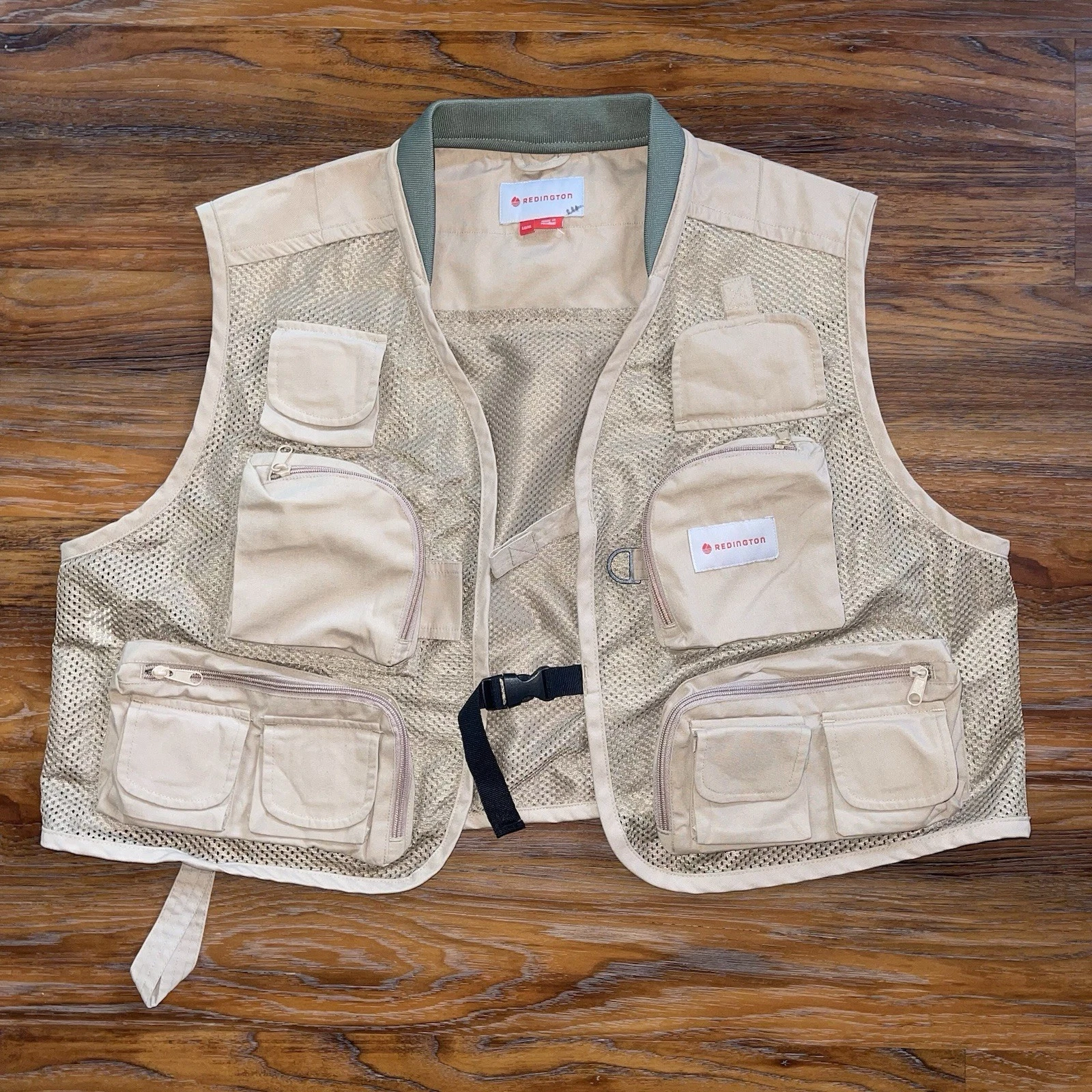 Redington Fly Fishing Vest Men’s L XL Hunting Photography Beige Tan Outdoors EUC