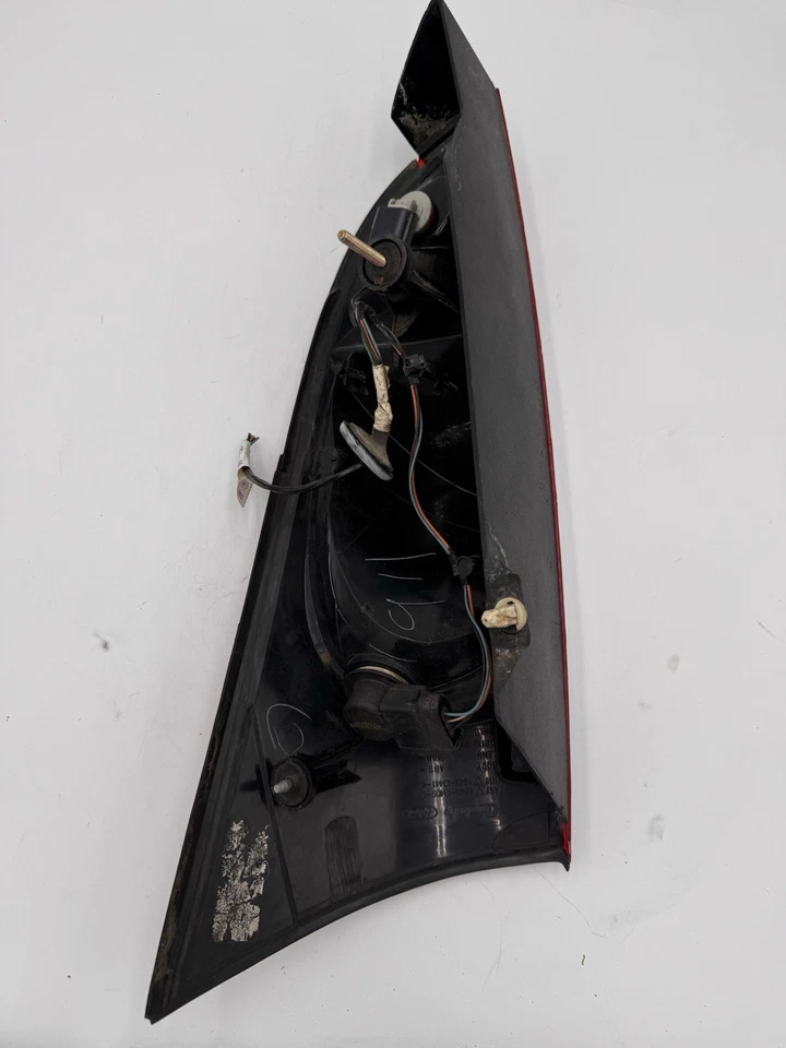 00 01 02 03 04 05 0 07 Ford Focus cpe lado conductor izquierdo luz trasera luz trasera Foto 3 de 4