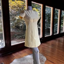 Vintage 1960s Yellow Mod Shift Dress Puff Sleeve Jacquard Jackie O Style Small