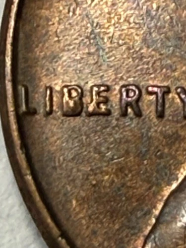 ** 1957-D LINCOLN CENT-  DIE CHIPS-  MINT ERROR -  PRICED TO SELL 🔥 **