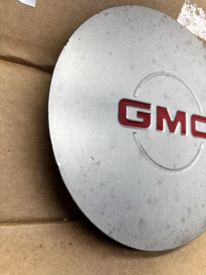 Tapacubos central de rueda GMC Yukon XL Safari Sierra 1500 1999-2005 15040220 3 Foto 2 de 4