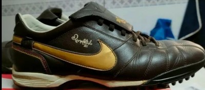 Ronaldinho Scarpe NIKE tiempo shoes US10 UK9 EUR 44 calcetto calcio  scarpette | eBay