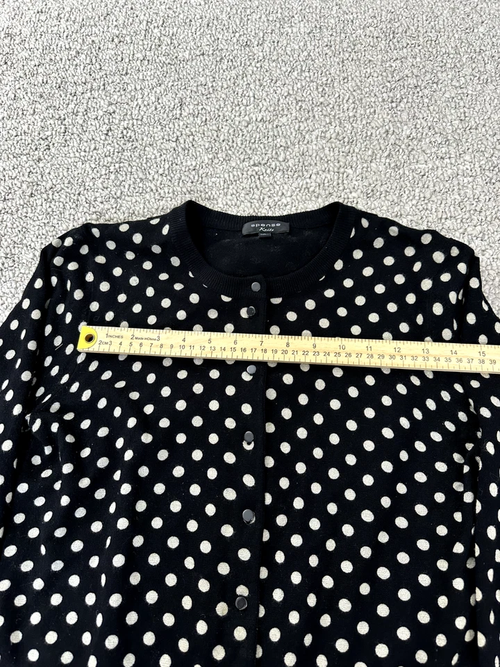 Suéter Spense Knits para mujer talla grande negro con botones mangas 3/4 lunares Foto 3 de 4