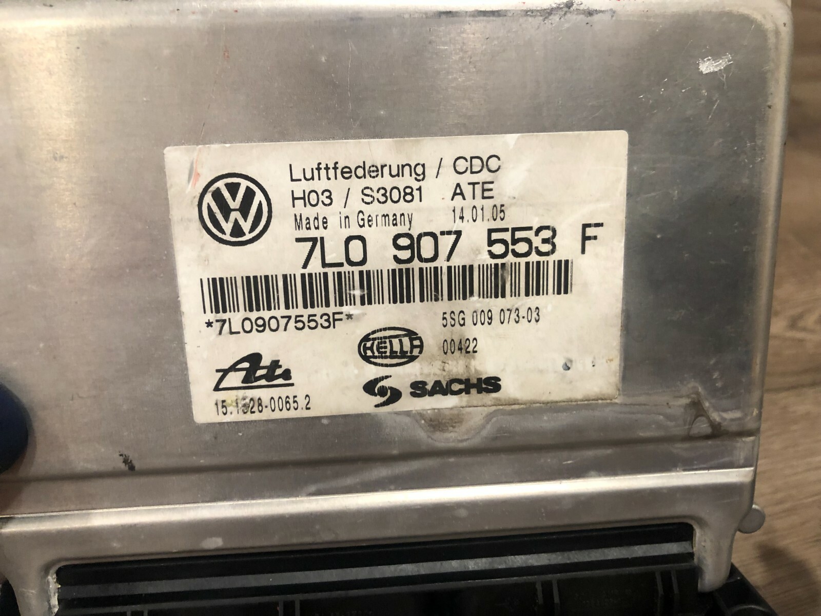 0406 VOLKSWAGEN VW TOUAREG AIR SUSPENSION ACTIVE CONTROL MODULE