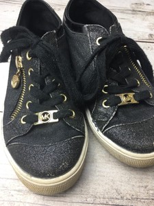 mk black tennis shoes