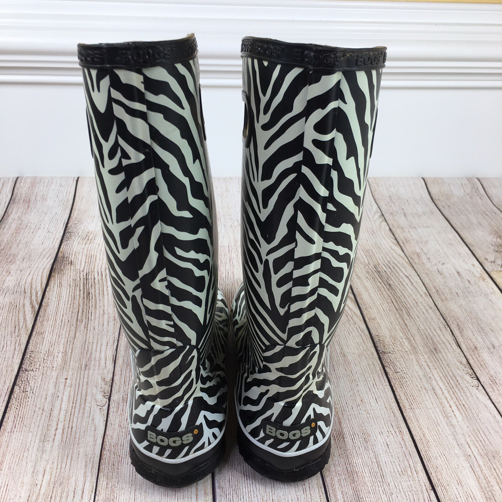 bogs classic tall matte