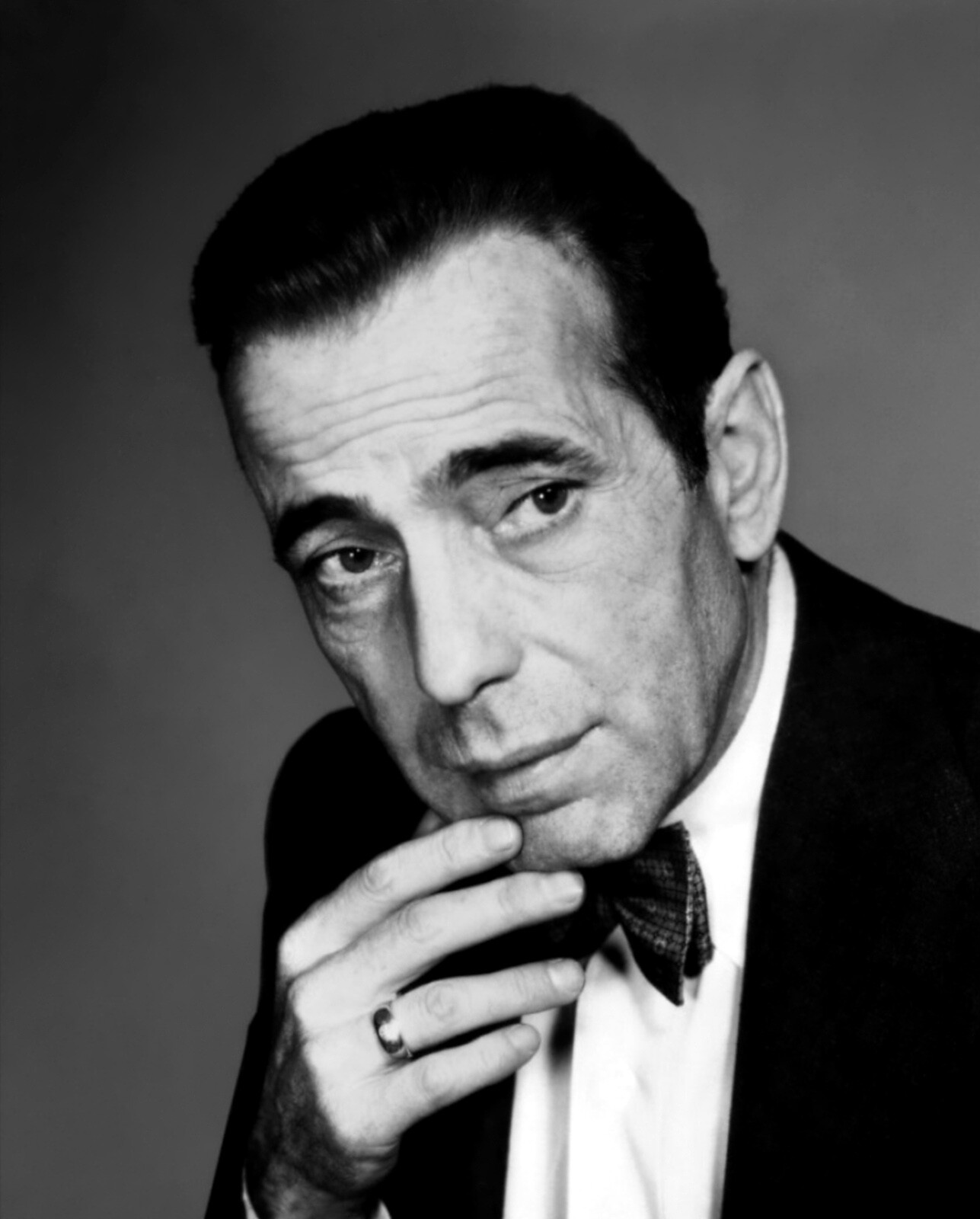 Humphrey Bogart With His Hand On His Beard 8x10 Picture Celebrity Print