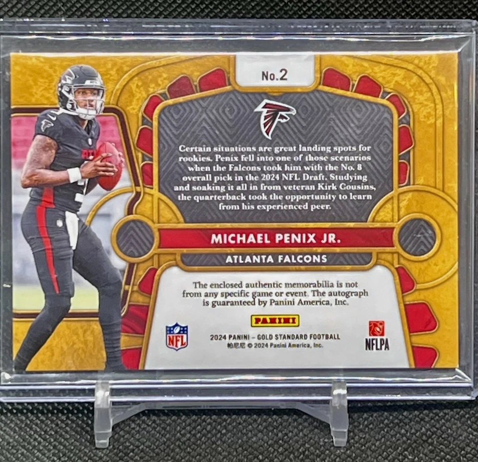 Camiseta deportiva de novato Panini Gold Standard 2024 triple/149 Michael Penix Jr #2 auto radiocontrol Foto 2 de 2
