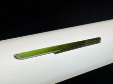 Amazing Glowing Neon Green Paraiba Tourmaline Crystal Gem 5.45CARAT 41.67MM