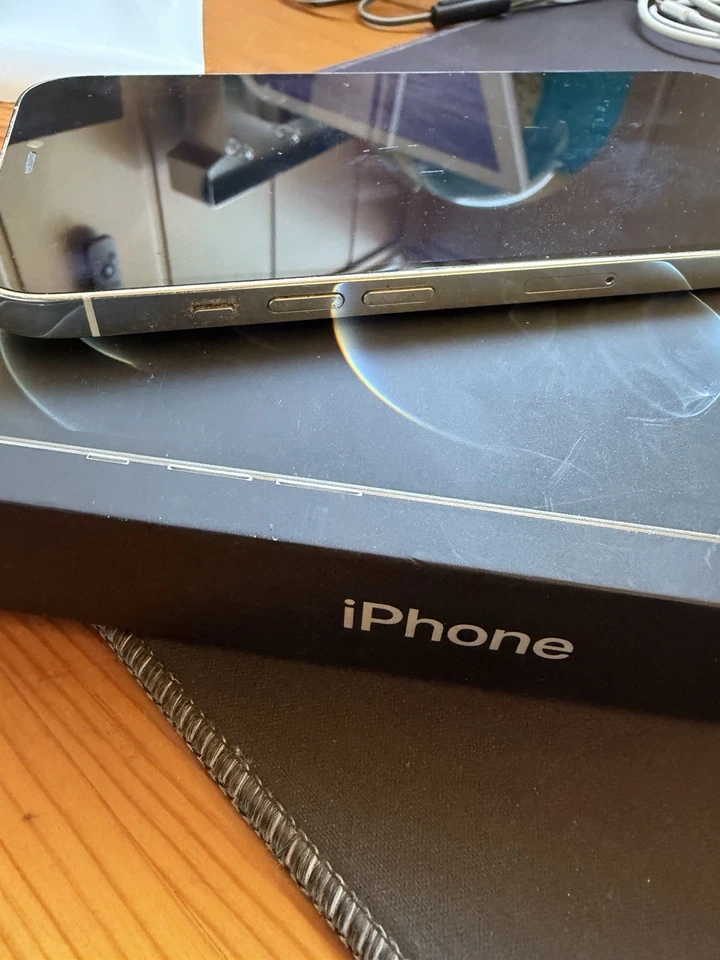 Apple iPhone 12 Pro Max · 256GB, foto 1 de 3
