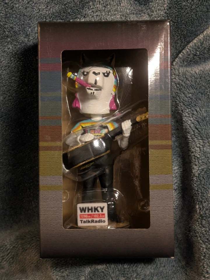 Llamas De Hickory Bobblehead Liga Menor SGA Hickory Crawdads Mascota Mariachi Foto 2 de 4