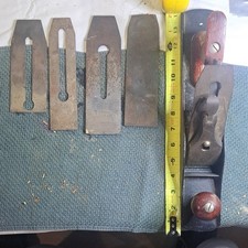 Hercules Vintage Wood Hand Plane. Also  4 Various Brand Blade Irons.  2 Stanley