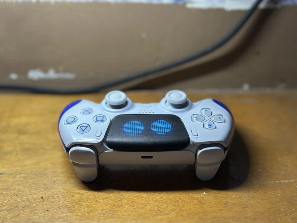 Astro Bot PS5 Controller | Custom DualSense | Hall Sticks | Case & Cable | Mint  - Image 4 of 4
