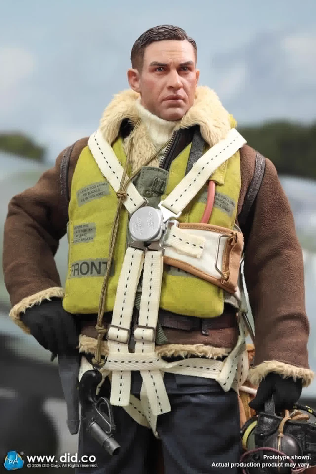 New DID K80187 1/6 WWII British Pilot Squadron Leader Tom in stock - Image 3 of 4