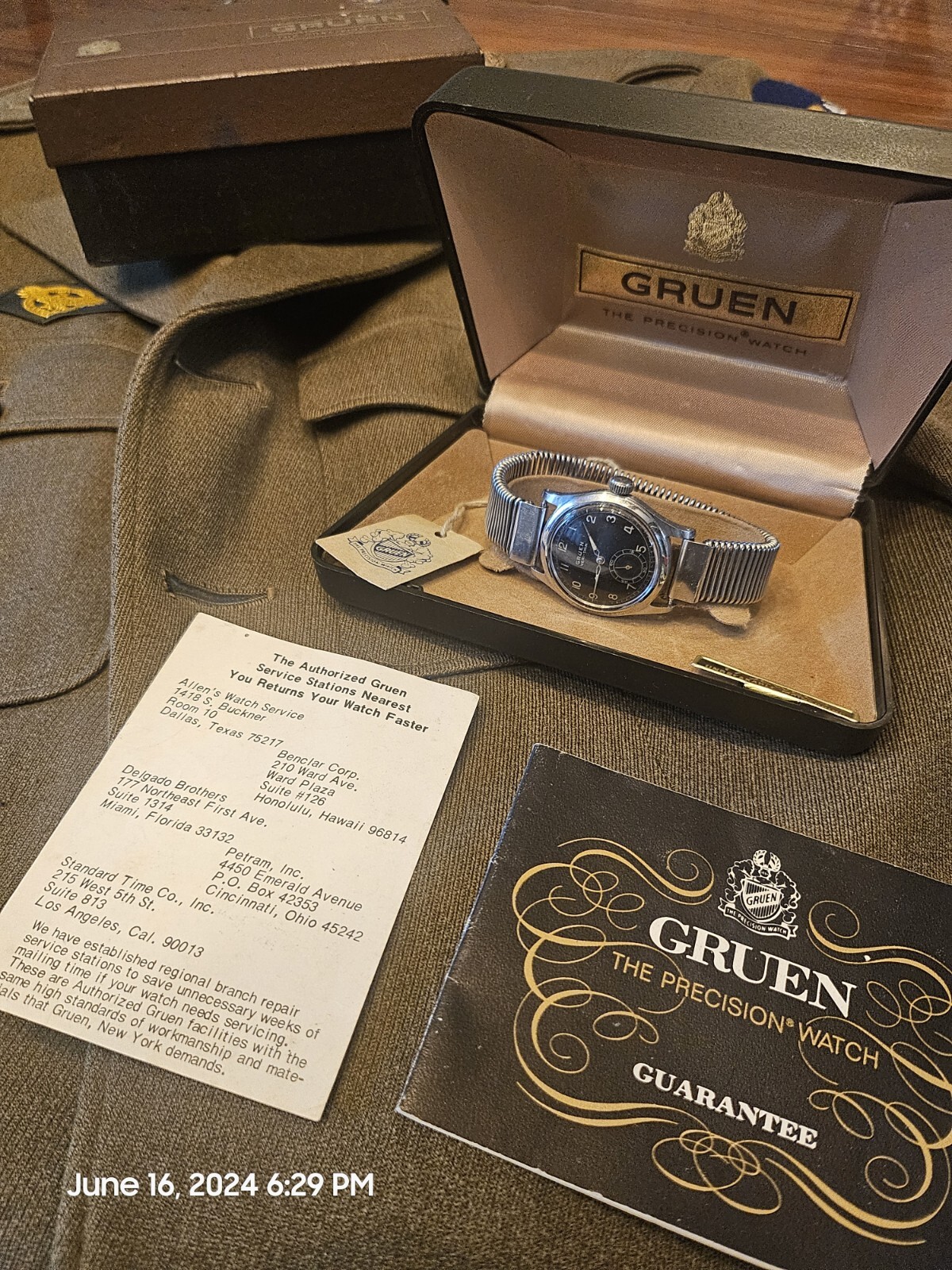 RARE 1943 33mm Gruen Dix Men's Watch 