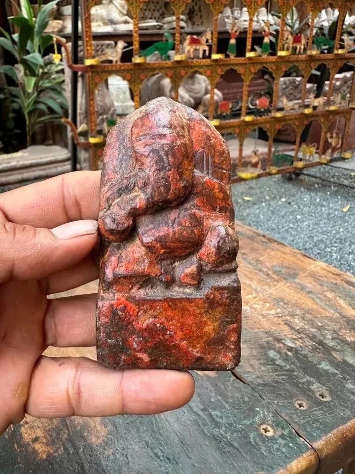 Escultura de figura antiga de madeira esculpida à mão do deus hindu Ganesha de 1800 4x2" - Imagem 2 de 4