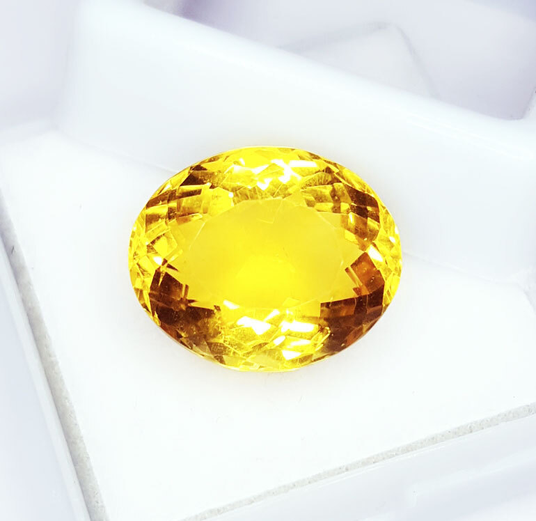 8.97 Ct Natural Unheated Yellow Citrine Oval Loose Gemstone Certified