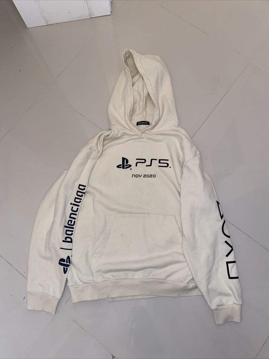 Balenciaga Sony Collaboration PlayStation 5 Hoodie Sise XL Balenciaga Sony Collaboration PlayStation 5 Hoodie Sise XL