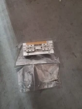 NEW, FACTORY SEALED, SMC Low Profile Air Gripper, MHF2-8D2