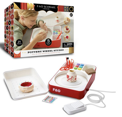 FAO Schwarz Pottery Wheel Studio All-In-One Sculpting Workstation New With Box