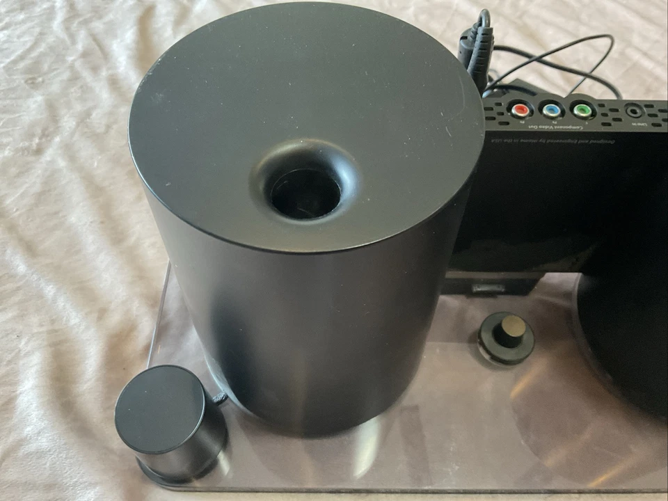 iHome Audio Docks and Speakers for Mobile Phones - Image 4 of 4