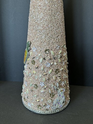 "Árbol cono rosa con brillo de Pascua tachonado con piedras de conejito zanahoria 24"" decoración del hogar" - Imagen 6 de 7