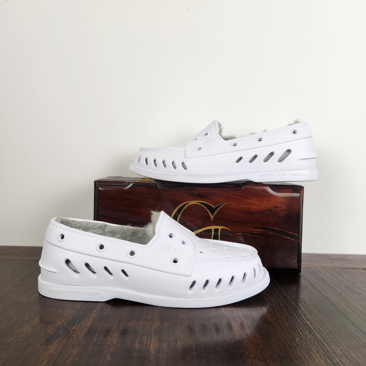 Sperry Authentic Original Float Cozy Boat Shoe Women's Size Fur Confort  Inside